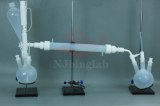 Customizable hydrogen fluoride reaction device distillation system