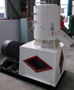 2015 new style and high feedback rate wood/sawdust pellet making machine