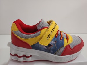 Stock Zapatillas con ruedas