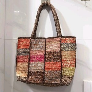 Bolso Artesanal de Madagascar – Fabricante de bolsos de rafia en Antananarivo