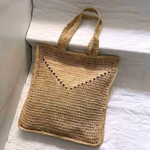 Bolso Artesanal de Madagascar – Fabricante de bolsos de rafia en Antananarivo