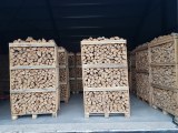 Venta de leña seca y pellets de madera a granel