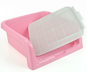 Plastic cat litter tray