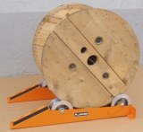 Track type cable drum jacks