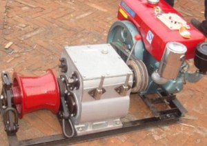 Auxiliary tool for construction, cable winch