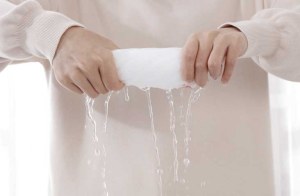 Hydrophobic Vs Hydrophilic Non Woven Fabric