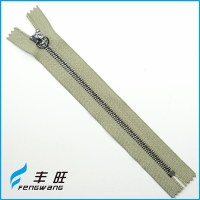 Wholesale price fancy metal zipper in roll