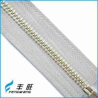 Top sale long chain metal zipper in rolls