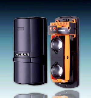 Infrared beam sensor for perimeter alarm system