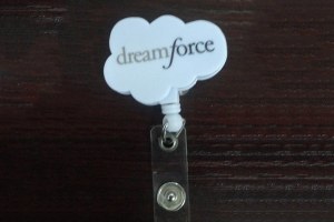 AD-007 Cloud shape plastic badge reel