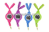 Retractable 2 female to 1 male audio cable