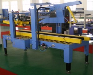 Carton sealing machine