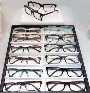 Lot 200 gafas (superávit )