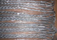 Split wire mesh grip