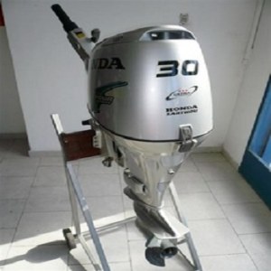 Slightly Used Honda 30HP 4-Stroke Outboard Motor Engine