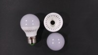 2014 popular heat conduct plastic e27 bulb led lights factory