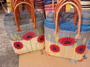 Bolso Artesanal de Madagascar – Fabricante de bolsos de rafia en Antananarivo