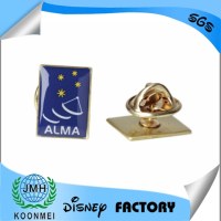 Lapel pin with butterfly clutch