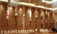 Los Angeles, USA Restaurant Operable Partition Wall