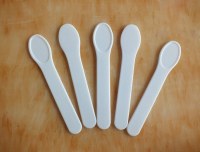 Plastic spoon for cream