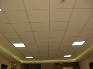 Plafond suspendu en matiére dalle 60x60