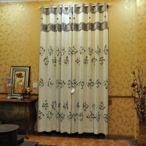 Tejido de cortina bordado