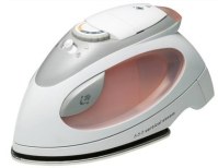 Travel electric iron with dual voltage